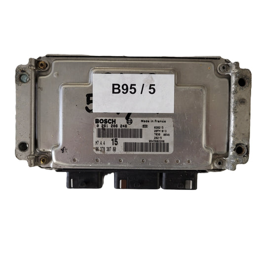 Peugeot Citroen ECU / 0261206246 / M7.4.4 / 9637838780 / BOSCH
