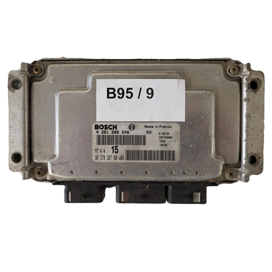 Peugeot Citroen ECU / 0261206246 / M7.4.4 / 9637838780 / BOSCH