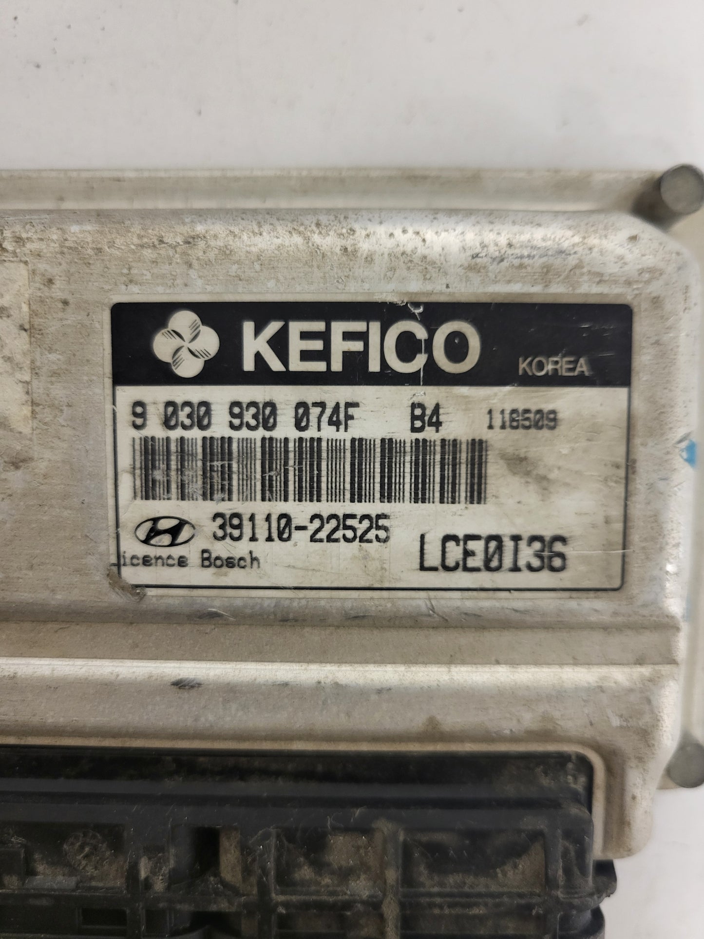 HYUNDAI ACCENT ECU / 39110-22525 / 9030930074F / LCE0I36 / KEFICO