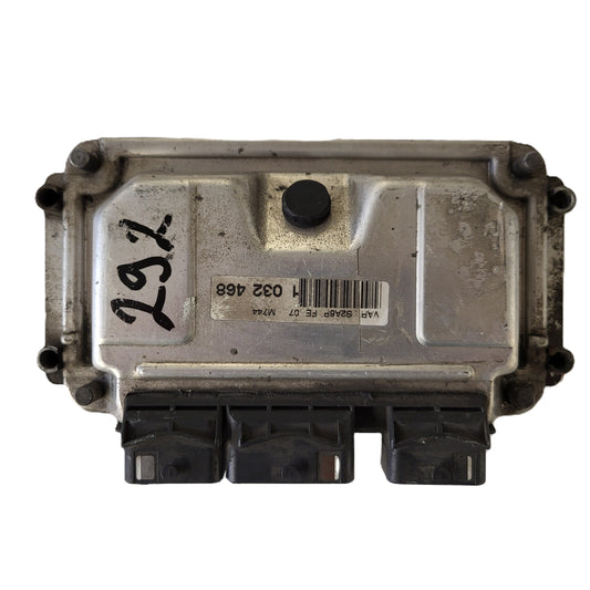 Peugeot Citroen ECU / 0261206246 / M7.4.4 / 9637838780 / BOSCH