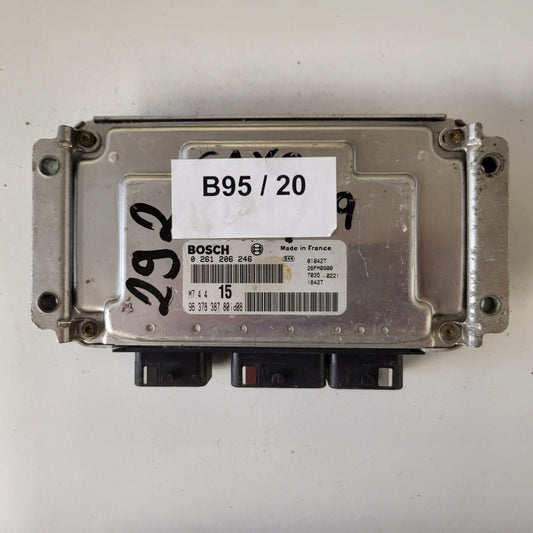 Peugeot Citroen ECU / 0261206246 / M7.4.4 / 9637838780 / BOSCH