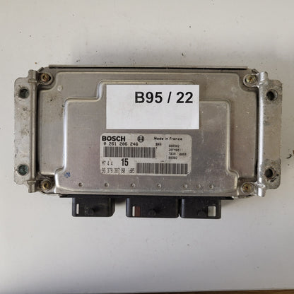 Peugeot Citroen ECU / 0261206246 / M7.4.4 / 9637838780 / BOSCH