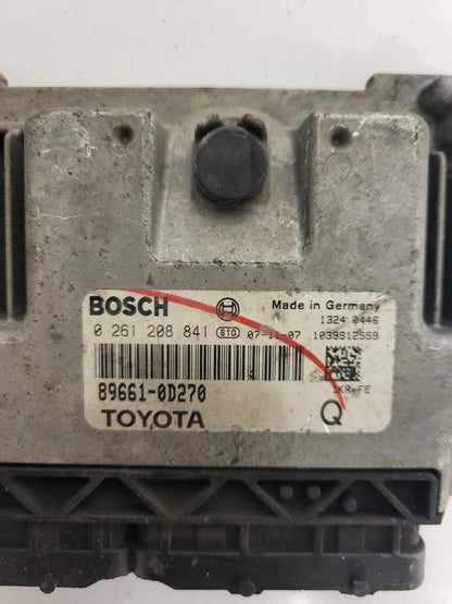 TOYOTA YARIS 1KR-FE ECU / 0261208841 / 89661-0D270 / BOSCH