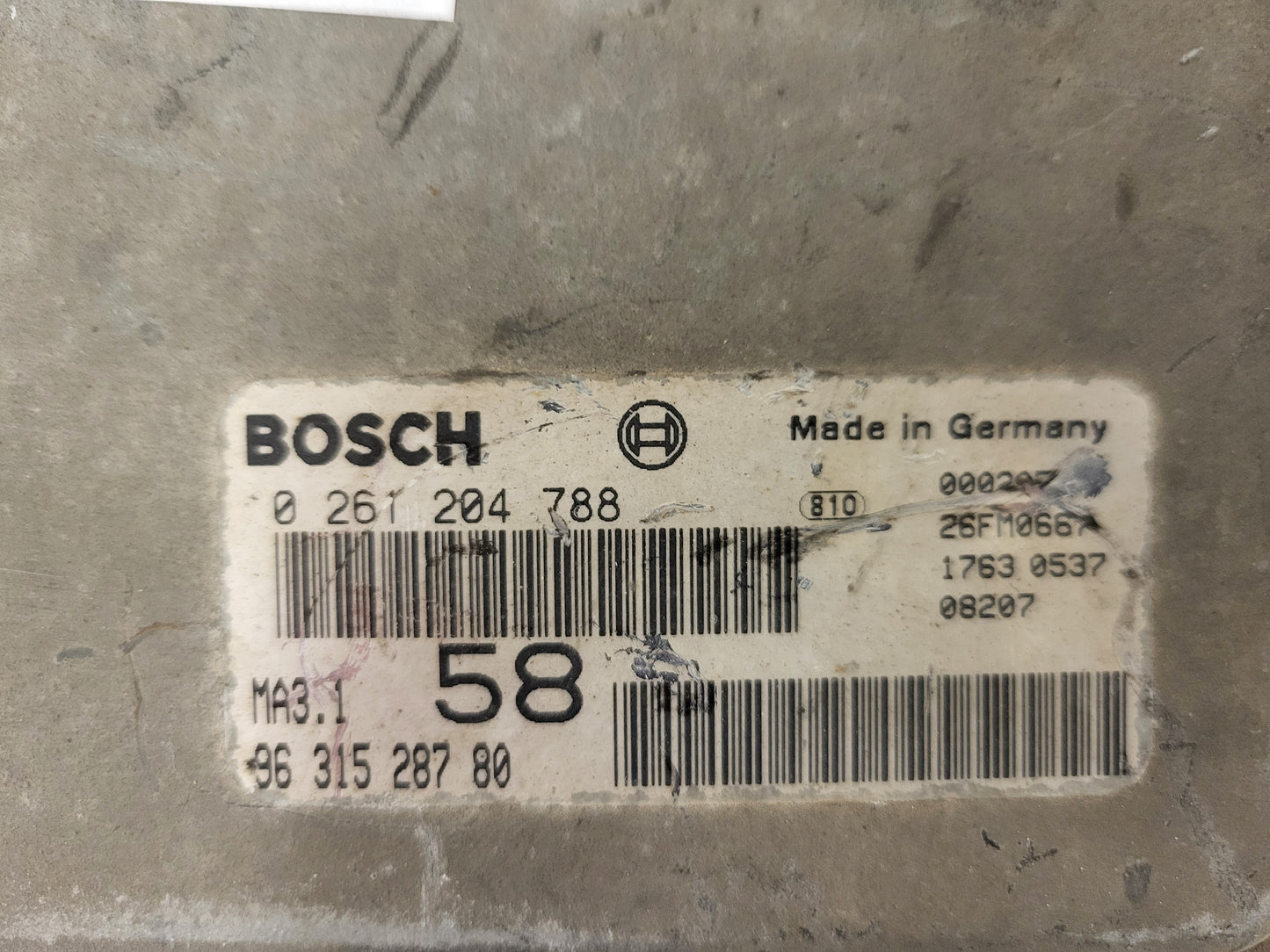 Peugeot Citroen ECU / 0261204788 / 9631528780 / MA3.1 / BOSCH
