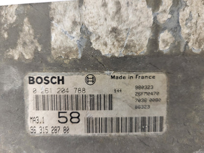 Peugeot Citroen ECU / 0261204788 / 9631528780 / MA3.1 / BOSCH