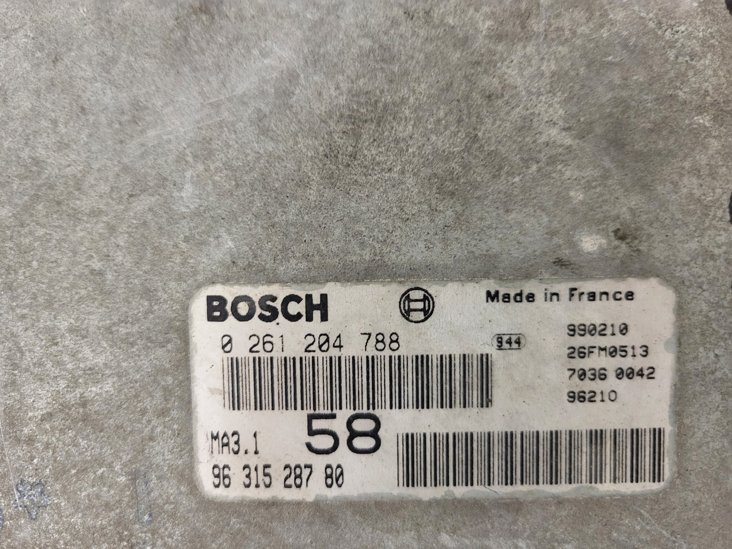 Peugeot Citroen ECU / 0261204788 / 9631528780 / MA3.1 / BOSCH