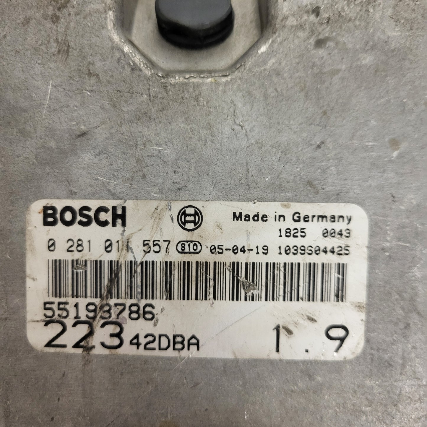 FIAT DOBLO ECU / 0281011557 / 55193786 / BOSCH
