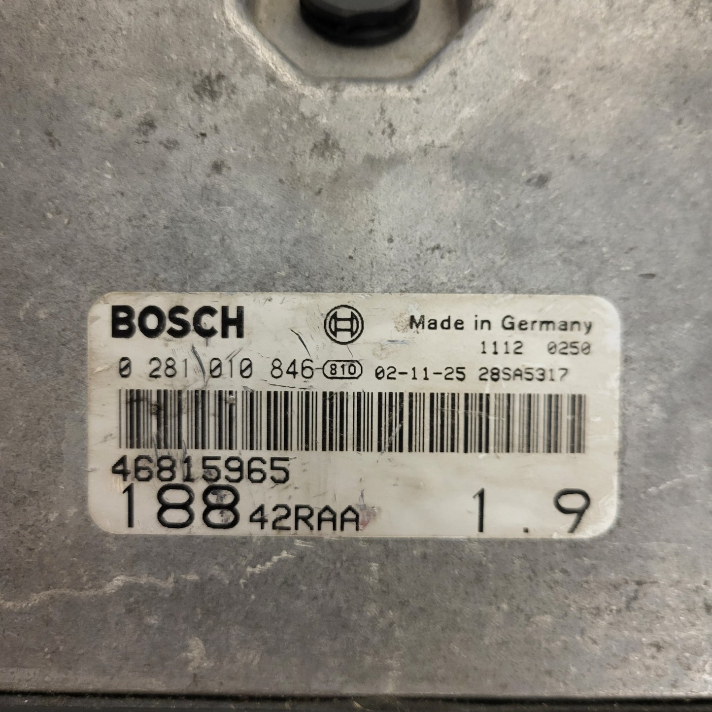 FIAT PUNTO 2 188 1.9 JTD ECU / 0281010846 / 46815965 / BOSCH