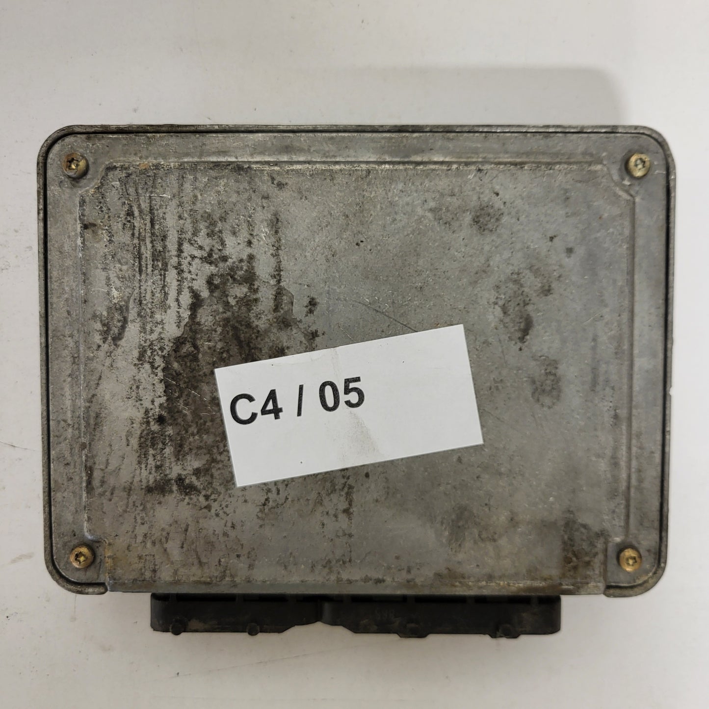 Opel Astra ECU / 0281001674 / 90562574 / LL / BOSCH