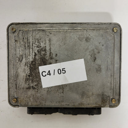 Opel Astra ECU / 0281001674 / 90562574 / LL / BOSCH