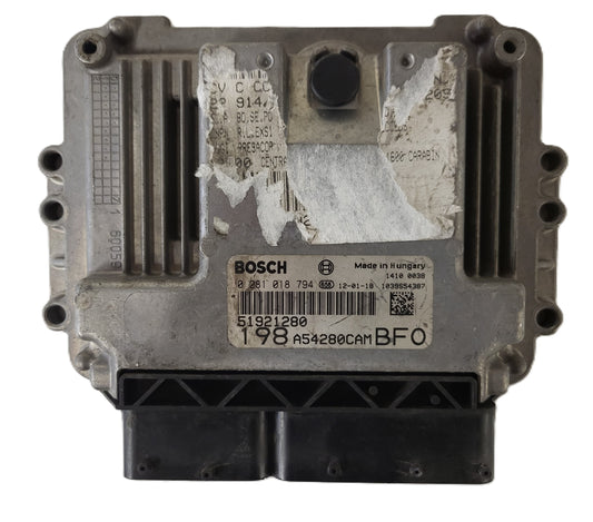 FIAT BRAVO ECU / 0281018794 / 51921280 / BOSCH