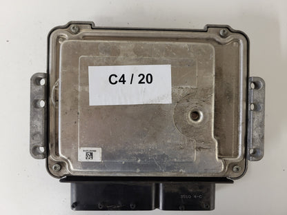 FIAT BRAVO ECU / 0281017779 / 51892676 / BOSCH