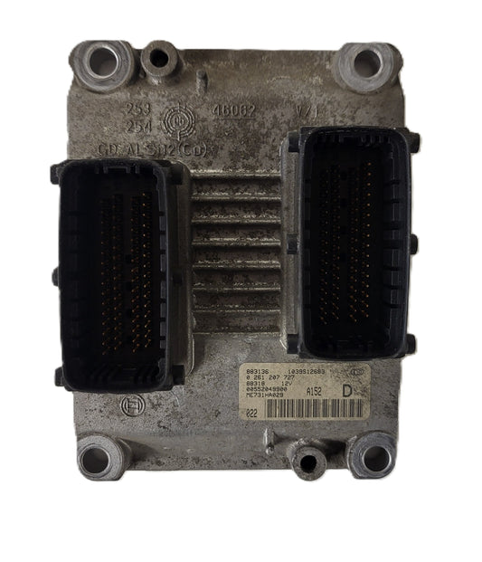 ALFA 147 1.6 ECU / 0261207727 / 00552049900 / BOSCH