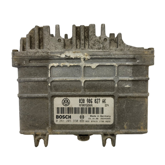 VW POLO AROSA ECU / 030906027AK / 0261203930 / BOSCH