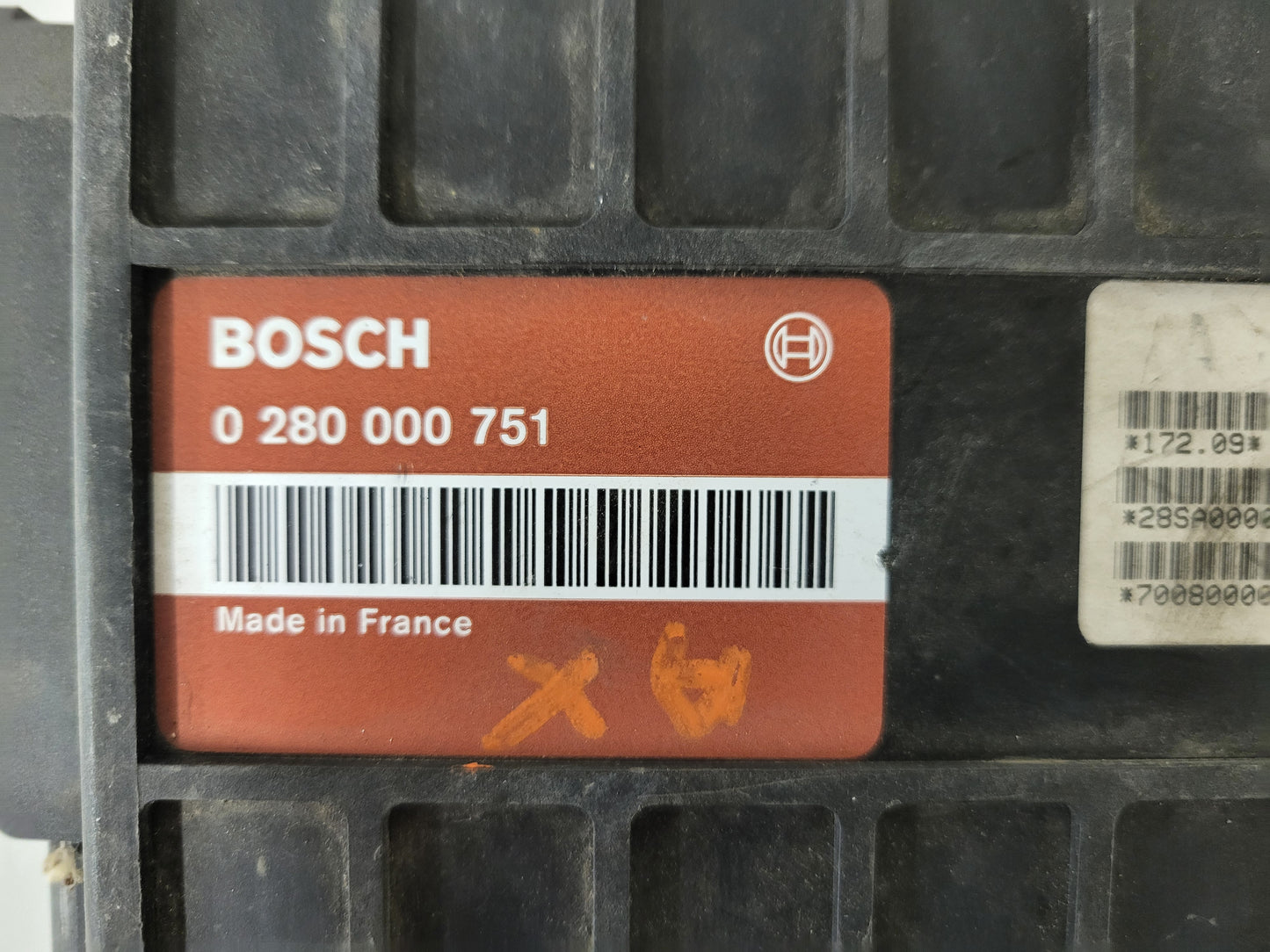 Peugeot 106 Citroen Ax / ECU / 0280000751 / BOSCH
