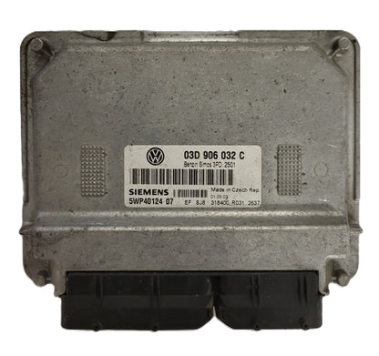 VW POLO ECU / 03D906032C / SIMOS 3PD / 5WP40124 07 / SIEMENS