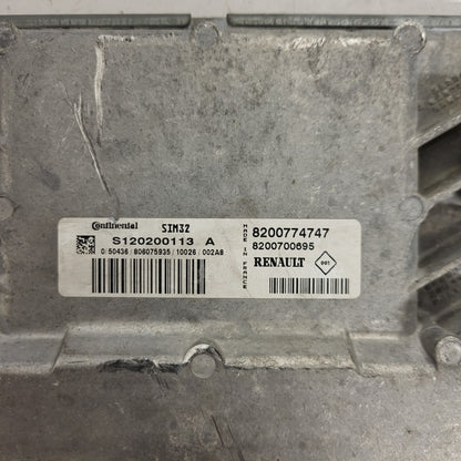 Renault Twingo ECU / S120200113A / 82007747 / 8200700695 / S120200113
