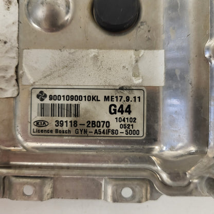 KIA VENGA ECU / 39118-2B070 / G44 / ME17.9.11 / 9001090010KL