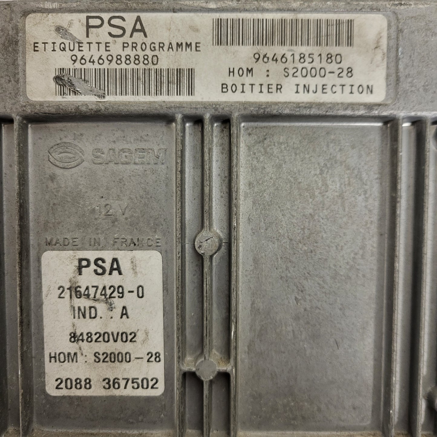 PEUGEOT ECU / 21647429-0 / 9646988880 / 9646185180 / S2000-28 / SAGEM