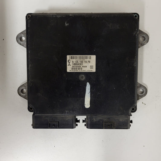 SMART FORFOUR ECU / A1351501979 / 1860A301 / E6T42484H3ZE / MITSUBISHI