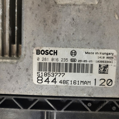 LANCIA DELTA ECU / 0281016235 / 51853777 / 1039S33441 / BOSCH