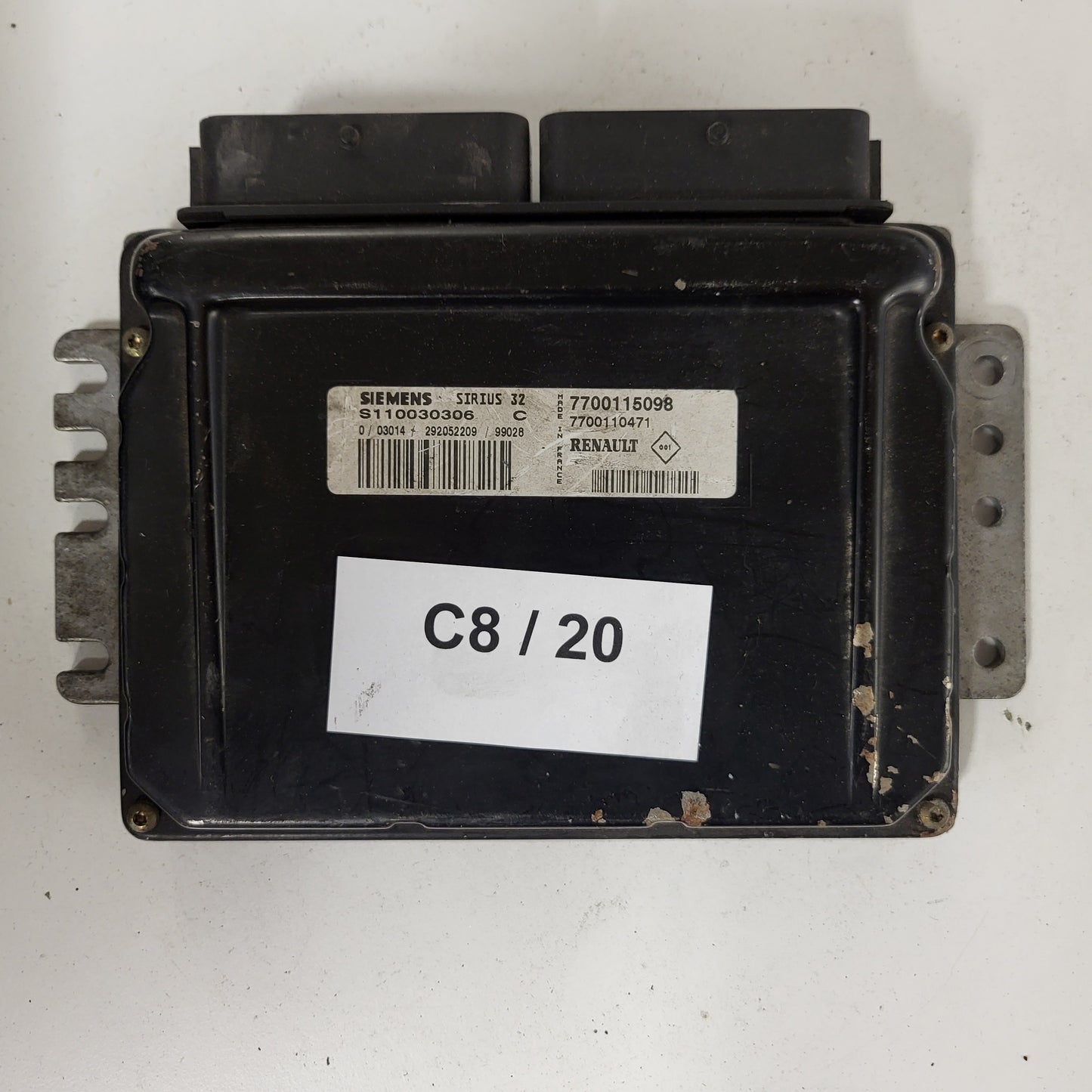 RENAULT KANGOO ECU / S110030306C / 7700115098 / 7700110471 / SIRIUS 32 / SIEMENS