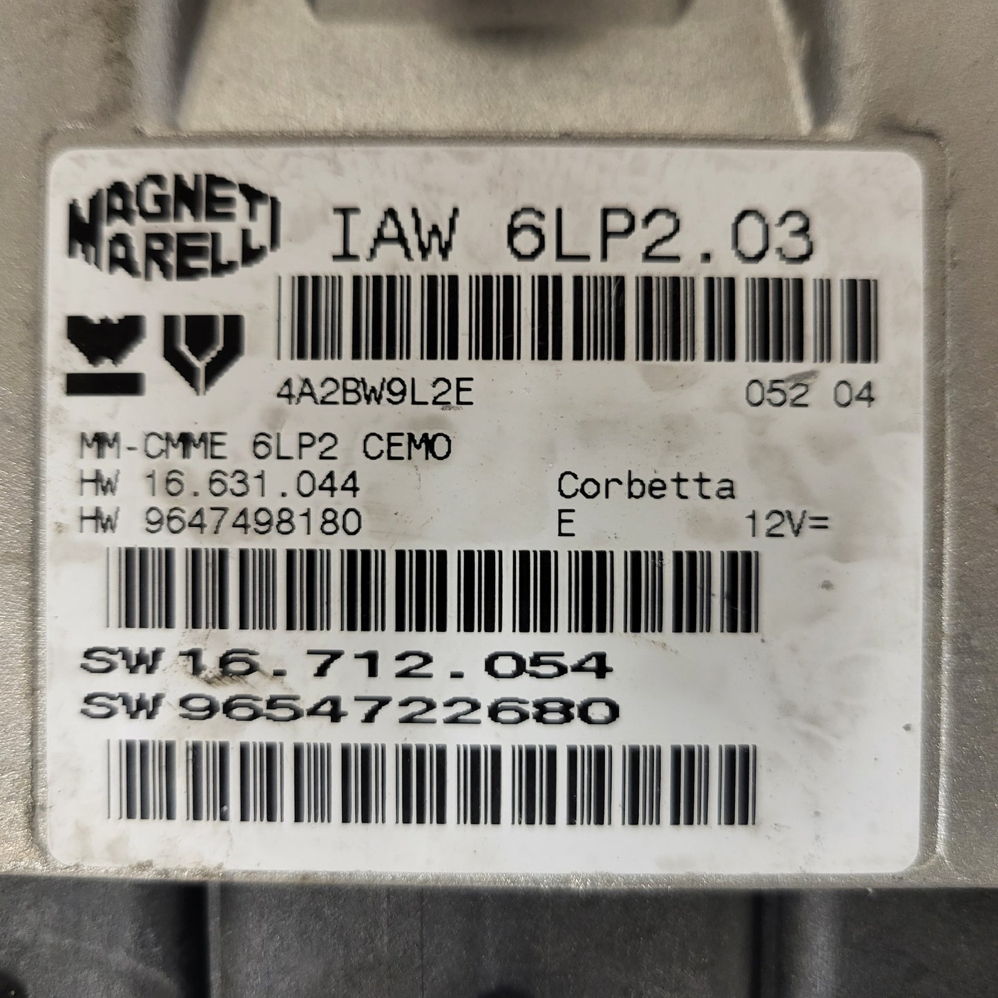 Peugeot Citroen ECU / IAW 6LP2.03 / SW 9654722680 / HW 9647498180