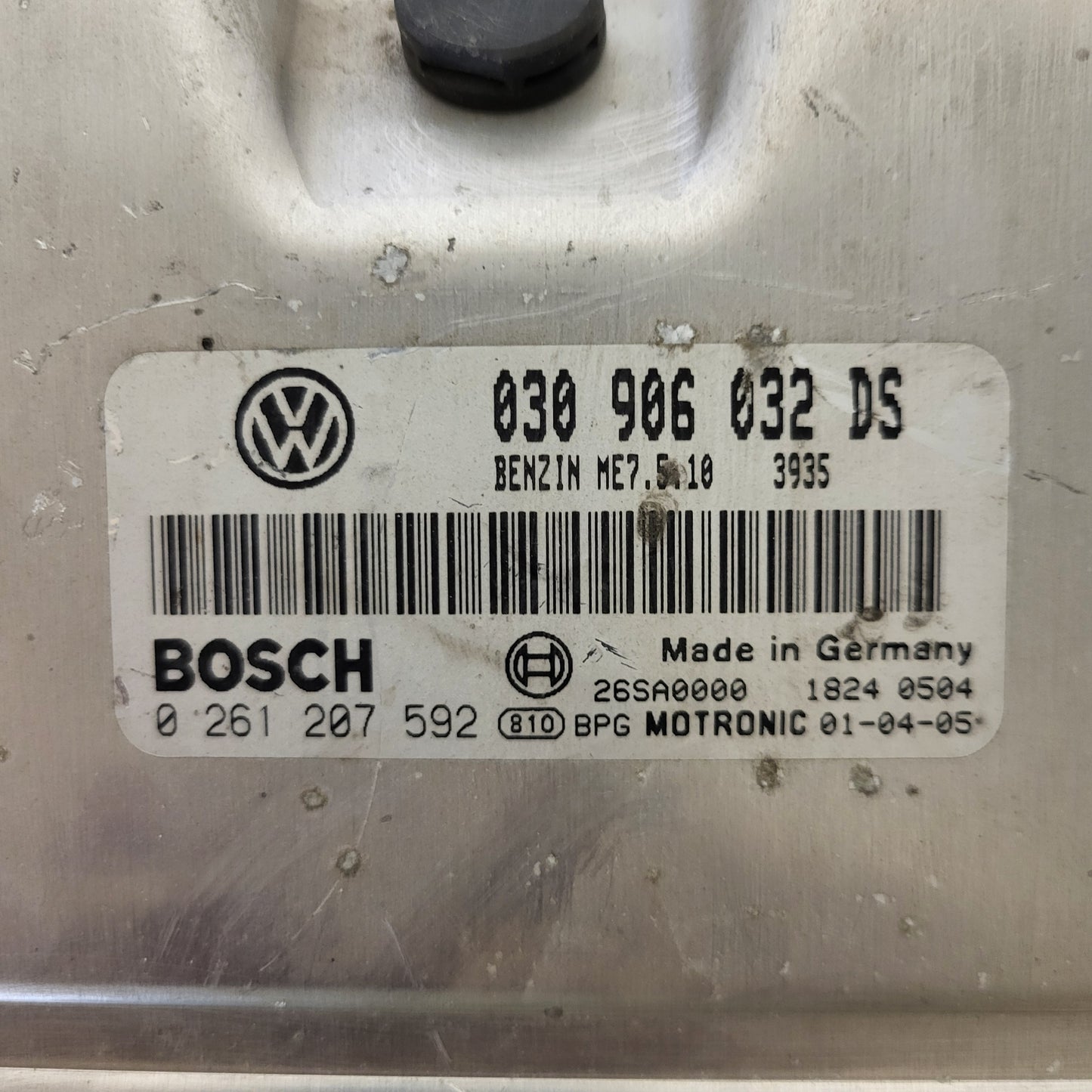 VW ECU / 030906032DS / 0261207592 / ME7.5.10 / BOSCH