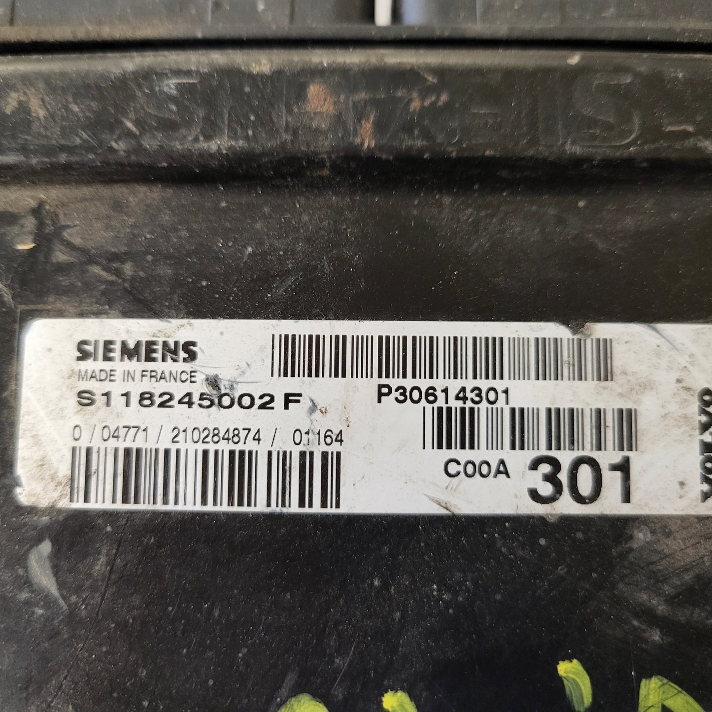 Volvo S40 V40 ECU / S118245002F / S118245002 / P30614301 / SIMENS