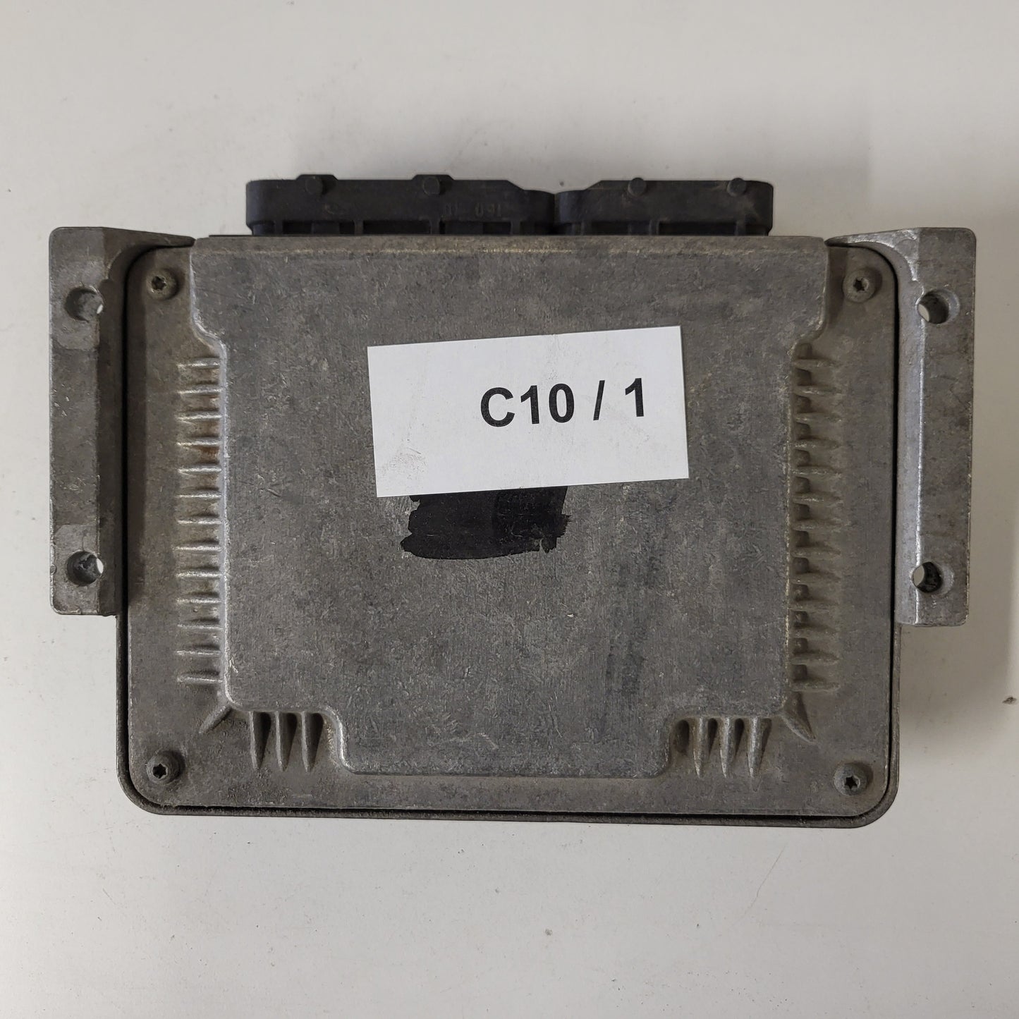 Fiat Stilo 1.9 JTD ECU / 0281011398 / 55187571 / 19242AED / 1039D02357 / BOSCH