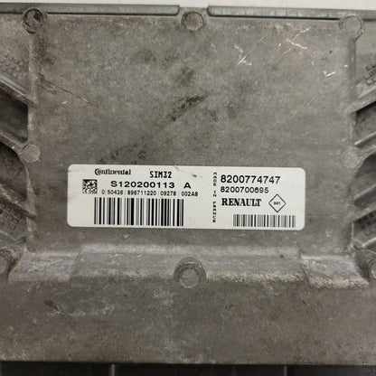 Renault Twingo ECU / S120200113A / 82007747 / 8200700695 / S120200113 / SIM32
