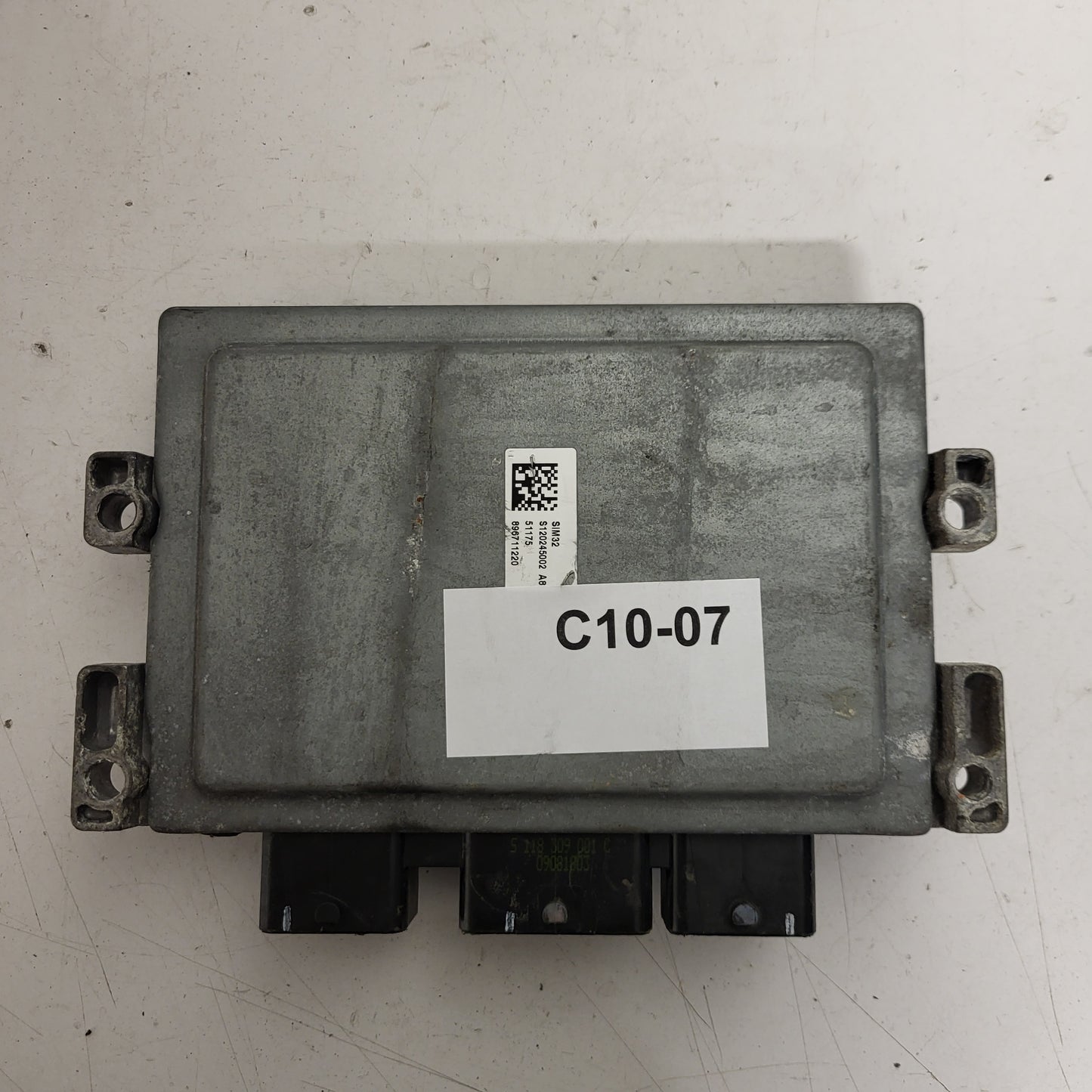 Renault Twingo ECU / S120200113A / 82007747 / 8200700695 / S120200113 / SIM32