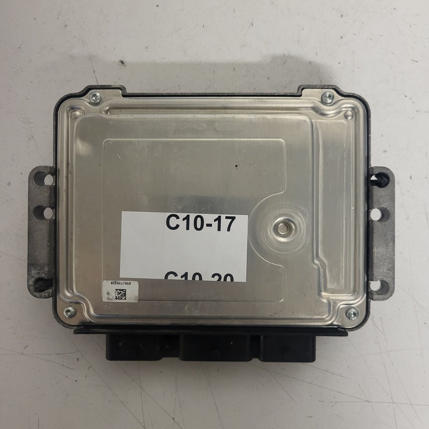 VOLVO V50 ECU / 0281011775 / 4N51-12A650-BB / D1-K / 31211076 / BOSCH