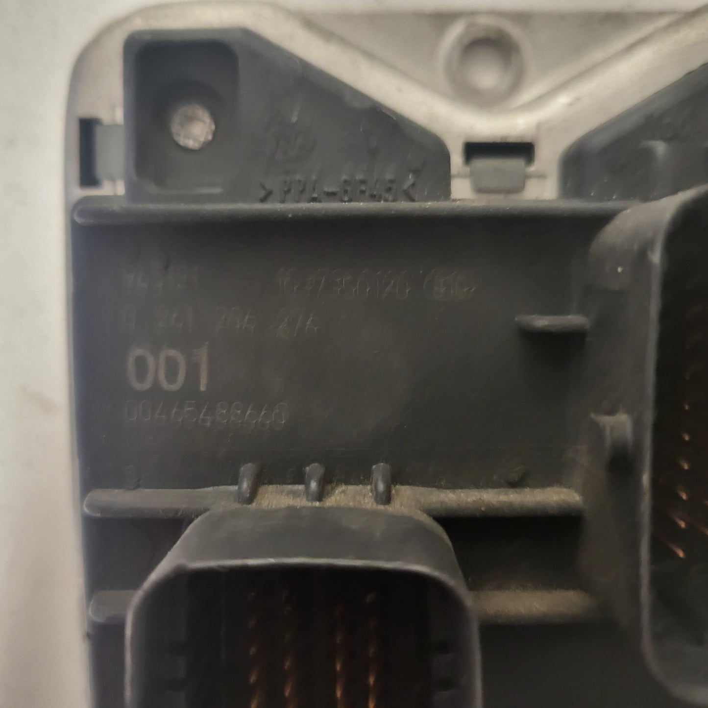 Fiat ECU / 0261206276 / 00465488660 / 1037350120 / BOSCH