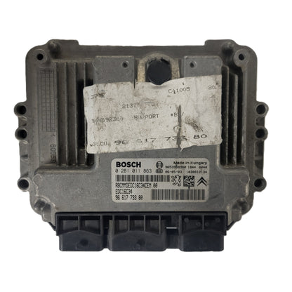 Peugeot Citroen ECU / 0281011863 / 9661773380 / EDC16C34 / BOSCH