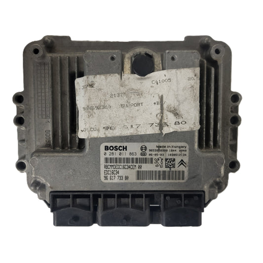 Peugeot Citroen ECU / 0281011863 / 9661773380 / EDC16C34 / BOSCH