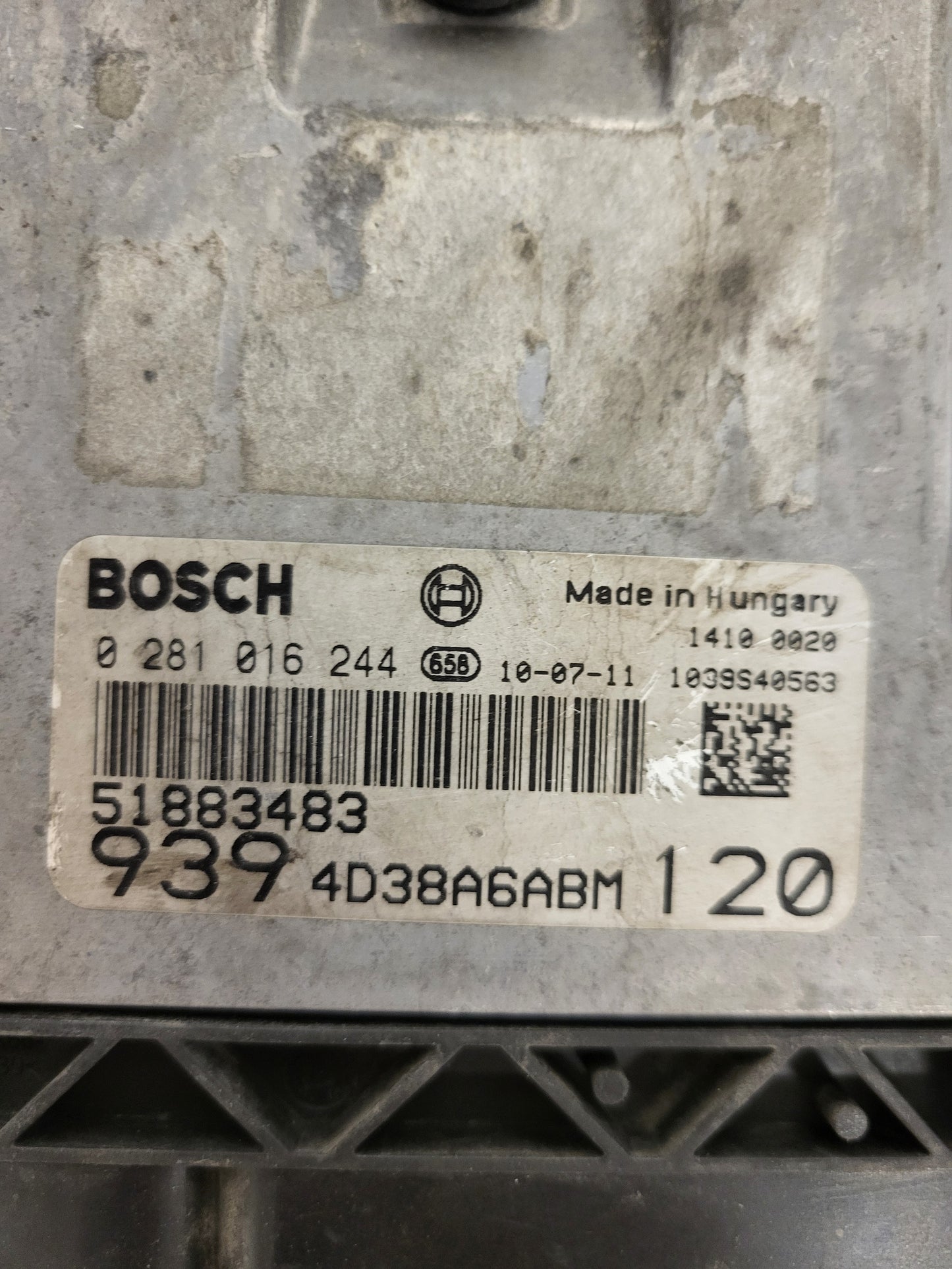 ALFA ROMEO 159 ECU / 0281016244 / 51883483 / BOSCH