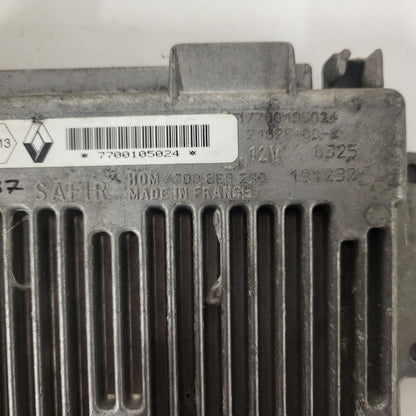 Renault ECU / 7700105024 / 7700868295 / SAGEM - C11-23 - 2
