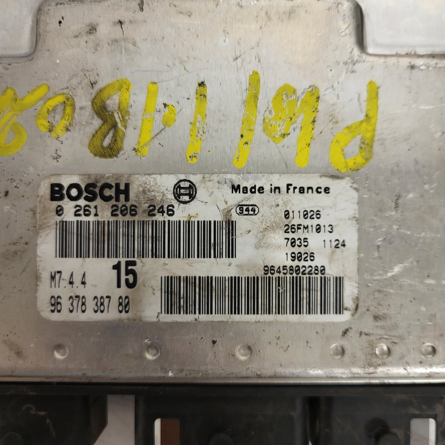 Peugeot Citroen ECU / 0261206246 / M7.4.4 / 9637838780 / BOSCH