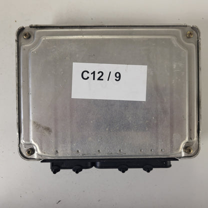 VW POLO ECU / 030906032BD / 0261206767 / 26SA0000 / BOSCH