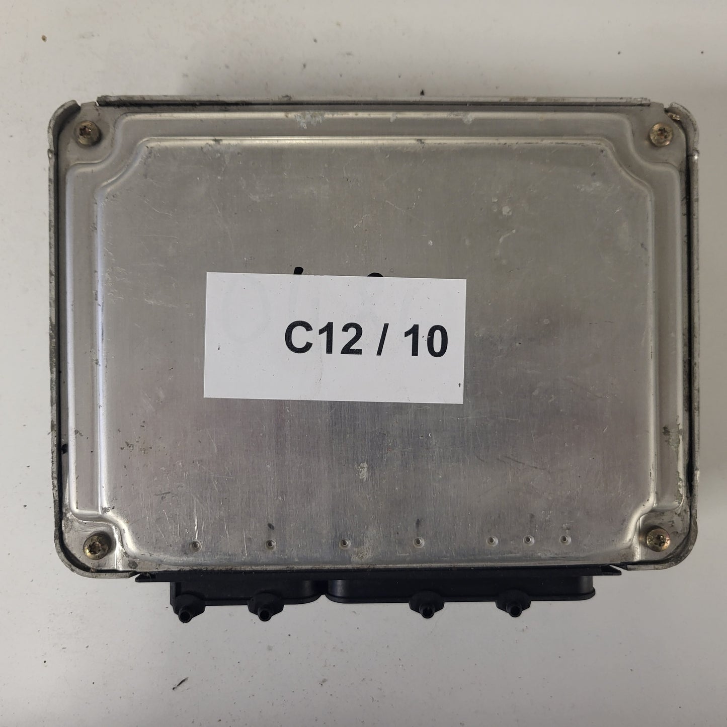 VW POLO ECU / 030906032BD / 0261206767 / 26SA0000 / BOSCH