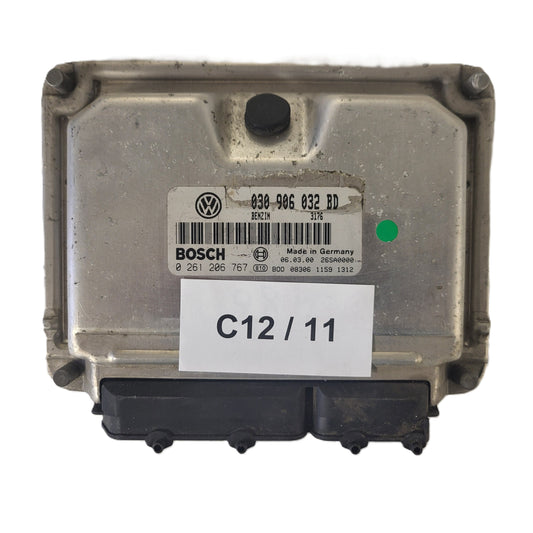 VW POLO ECU / 030906032BD / 0261206767 / 26SA0000 / BOSCH