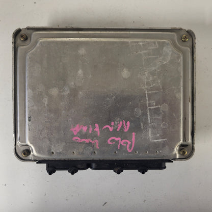 VW POLO ECU / 030906032BD / 0261206767 / 26SA0000 / BOSCH