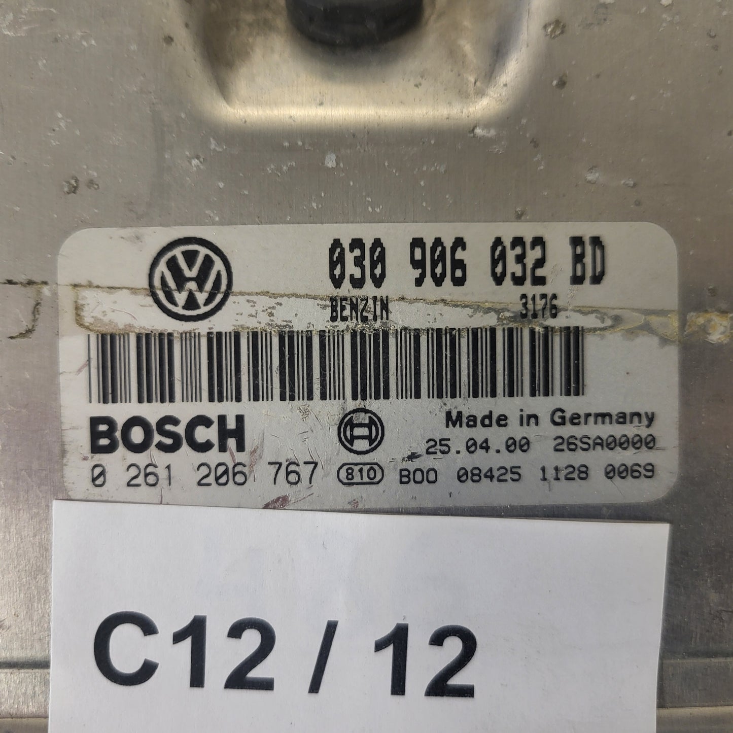 VW POLO ECU / 030906032BD / 0261206767 / 26SA0000 / BOSCH