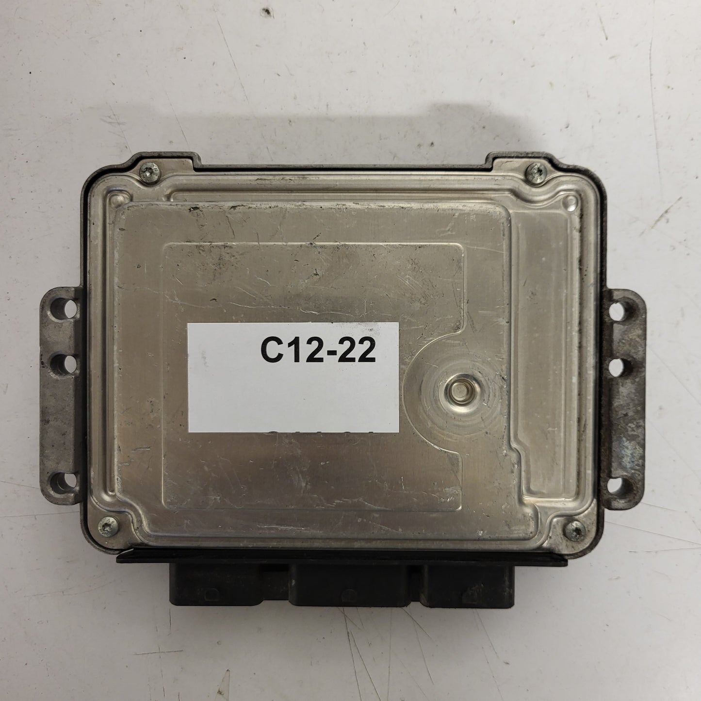 Renault ECU / 0281012589 / 8200527725 / 8200527756 / BOSCH