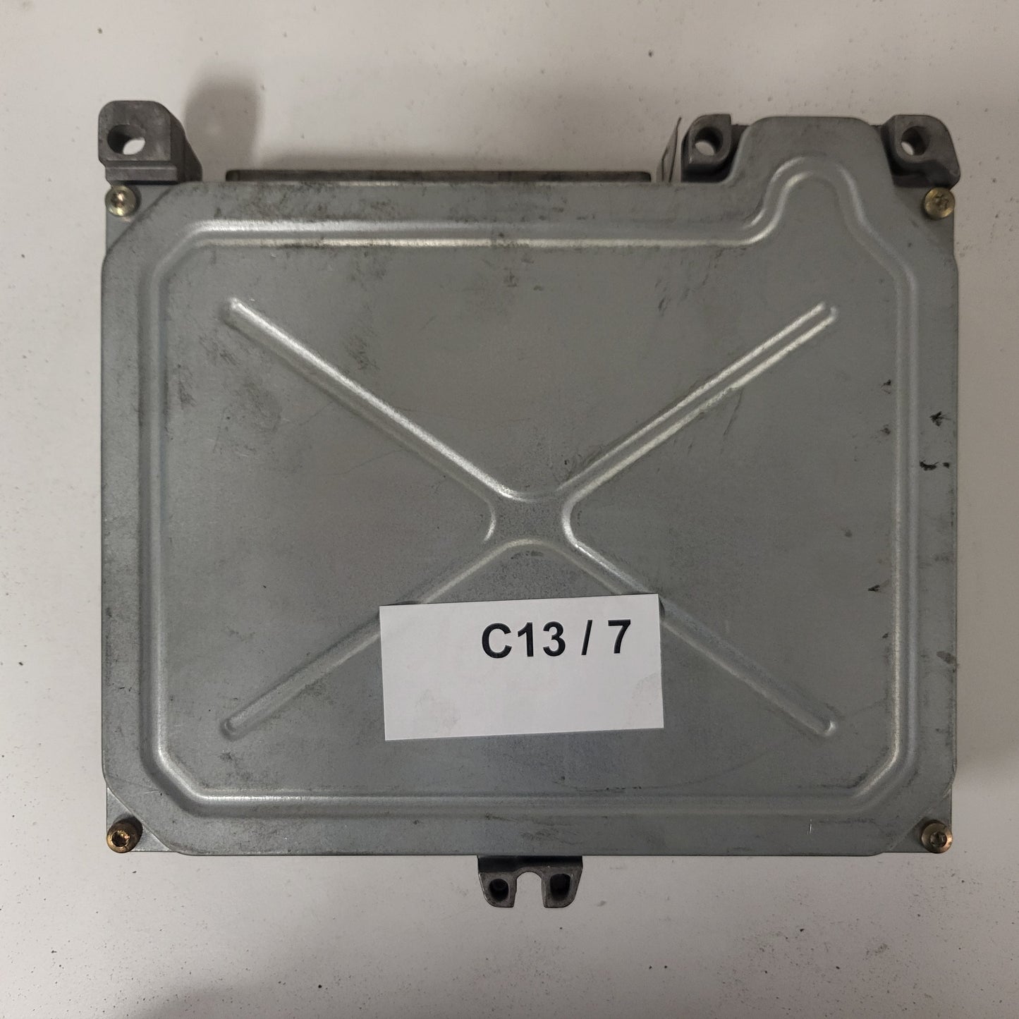 Renault ECU / S101725111C / HOM7700860308 / 7700867290 / SIEMENS