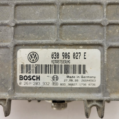 VW POLO AROSA ECU / 030906027E / 0261203932 / BOSCH