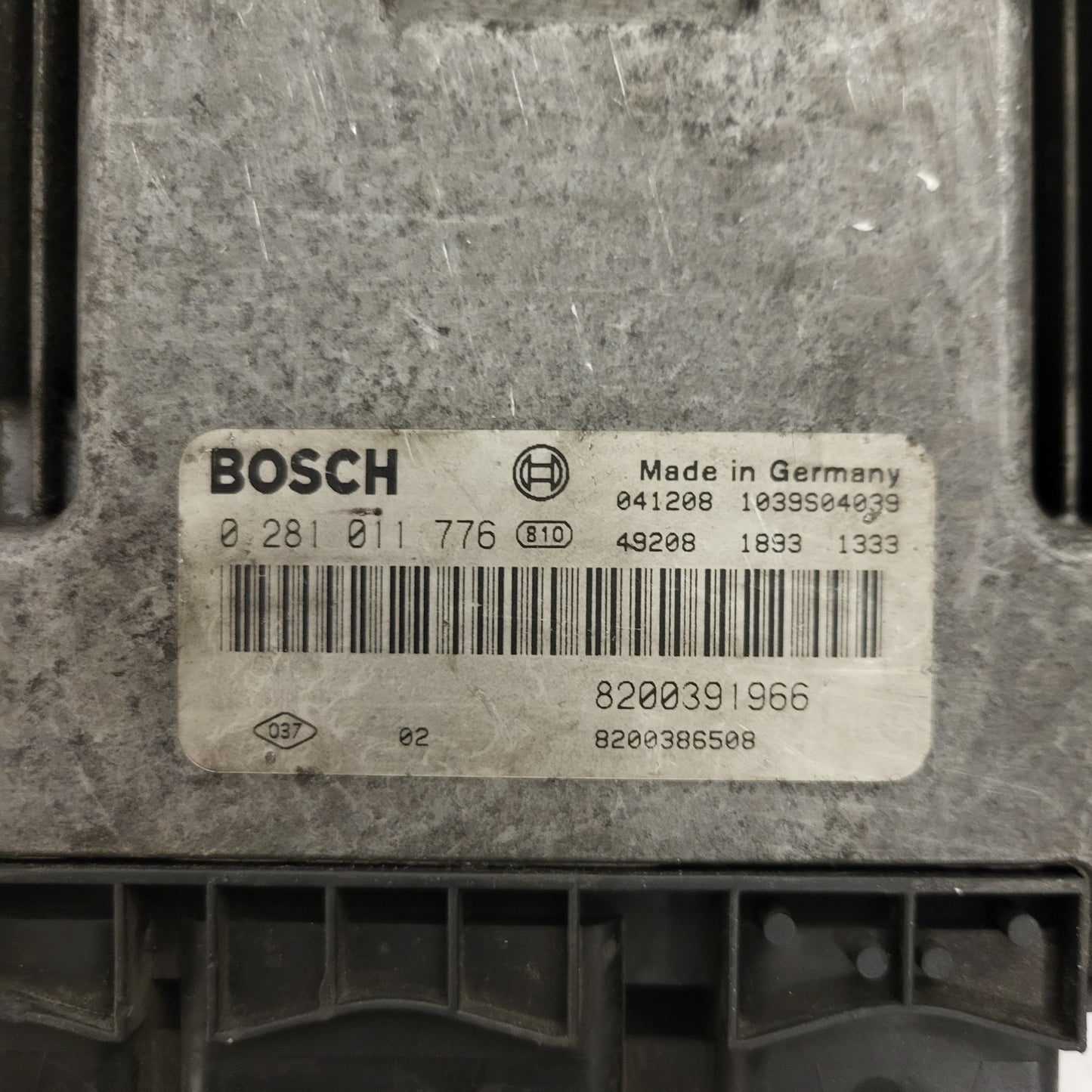 Renault 1.9DCI ECU / 0281011776 / 8200391966 / 8200386508 / BOSCH