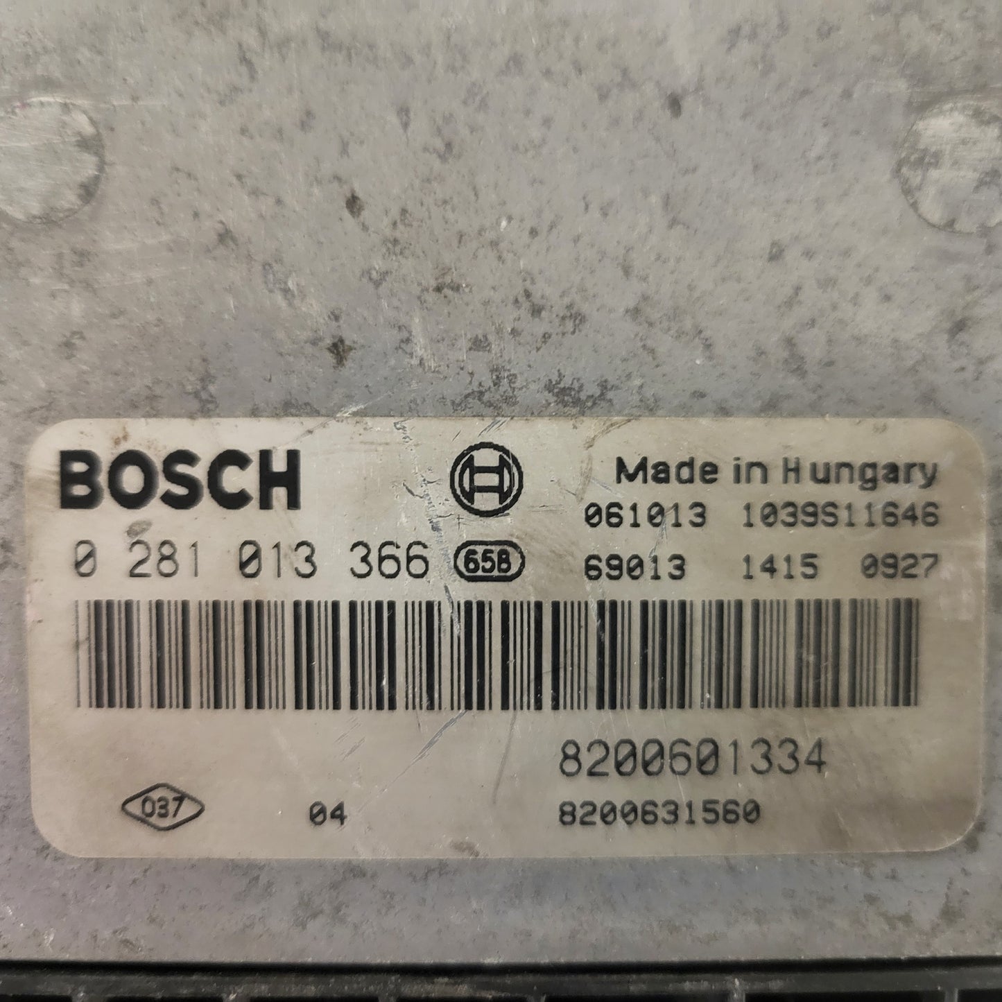 RENAULT SCENIC 1.9 DCI ECU / 0281013366 / 8200601334 / 8200631560 / BOSCH