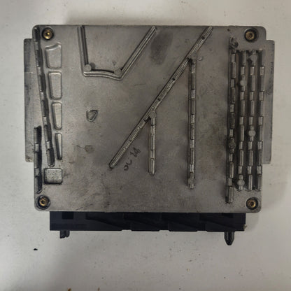 VOVLO V70 ECU / 0281010319 / 28SA5360 / BOSCH